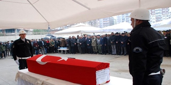 Şehitler resmi törenin ardından memleketlerine uğurlandı