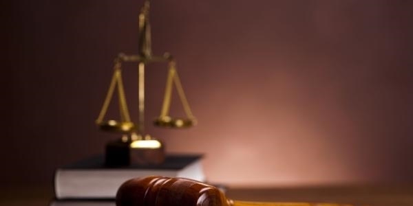 Adliye'deki 4/C'li personel, ek ödeme davasını kazandı