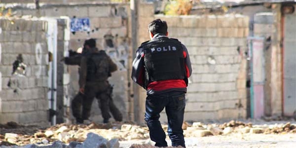 Nusaybin'de kan atmada 1 polis ehit oldu