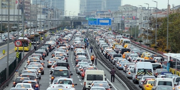 stanbul'un trafik karmaas nasl zlecek?