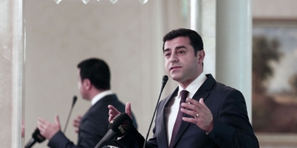 HDP'de 'Parti içinde Erdoğan sevdalıları var' krizi