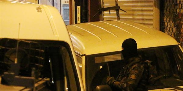 İstanbul'da şafak operasyonu