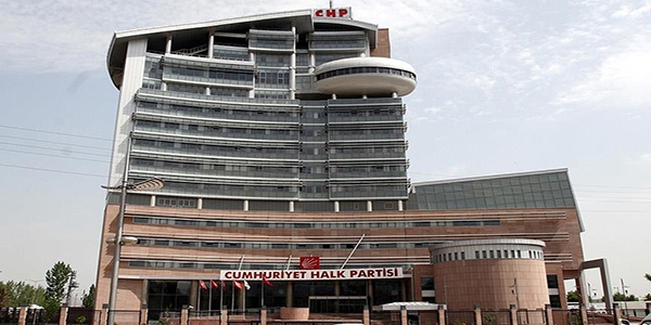 CHP 'yeni anayasa' çağrısına olumlu bakıyor