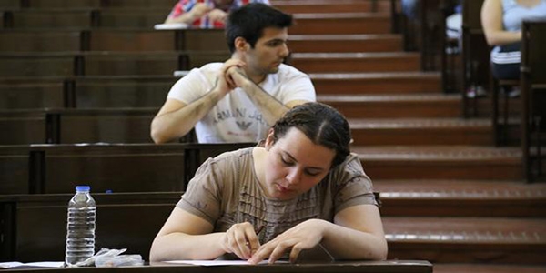 Birincilerin tercihi hukuk, tıp ve mühendislik
