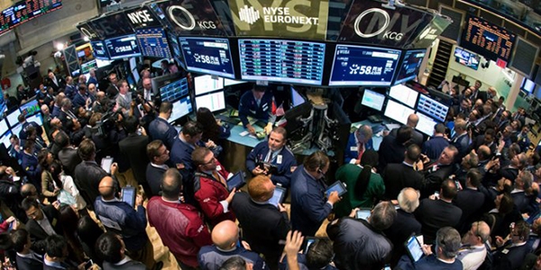 Borsa sert düşüşü sonlandırarak yükselişe geçti