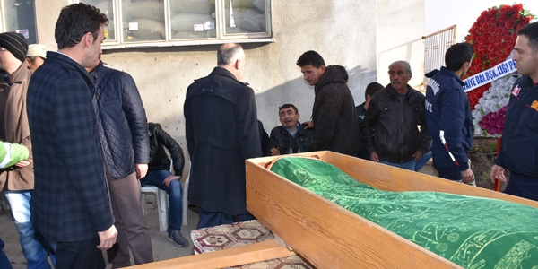 Balıkesir'de itfaiye eri ölü bulundu