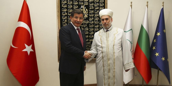 'Türkiye zorlu bir mücadelenin içinden geçiyor'