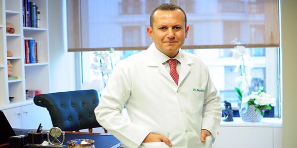 İngiliz hasta emekli binbaşı, Türk hekimlerini tercih etti