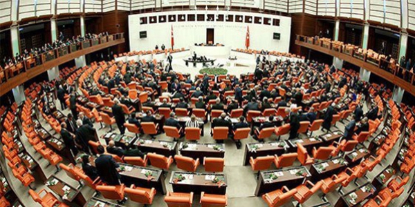 'Türkiye, 24 çeyrektir engellemelere rağmen büyüyor'