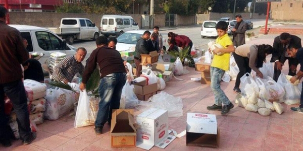 Dargeçit'te vatandaşlara yaşam malzemesi dağıtıldı