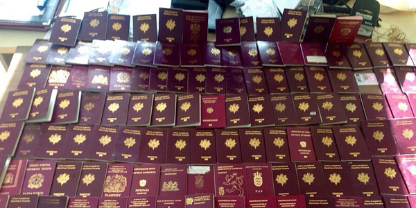 İstanbul'da pizza fırınında 148 pasaport bulundu