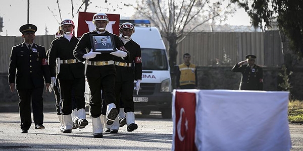Şehit Yeniören'in cenazesi, törenin ardından İstanbul'a uğurlandı