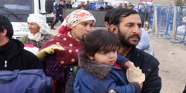 'Evlerimizi yakıp yıktılar, zorla kaçtık'