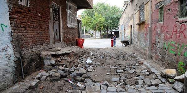 Eğitim hakkına terör darbesi