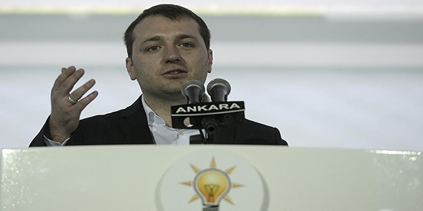 AK Parti Gençlik Kolları Başkanlığına, Ecertaş seçildi
