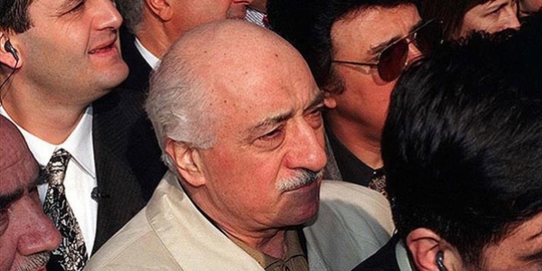 İzmir'deki FETÖ/PDY operasyonu: 5 kişi serbest