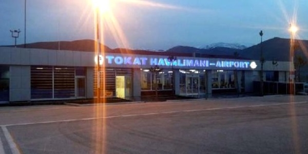 Tokat'ta hava ulaşımına sis engeli