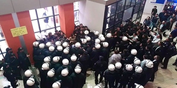 Kocaeli Üniversitesi'nde bütünleme gerginliği