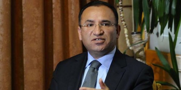 Bozdağ: Gülen'in Türkiye'ye gelmesi gerekiyor