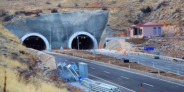 Karahan Tüneli inşaatında sona yaklaşıldı