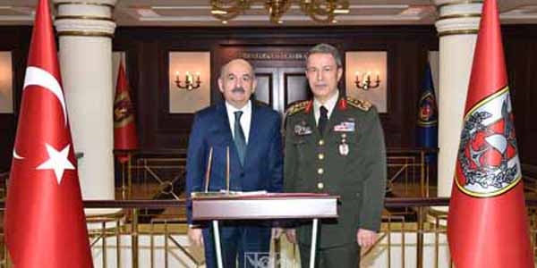Bakan Müezzinoğlu, Genelkurmay Başkanı Akar'ı ziyaret etti