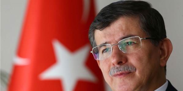 Davutoğlu'ndan Noel mesajı