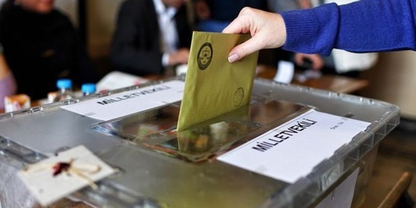 AK Parti'den 7 Haziran için suç duyurusu