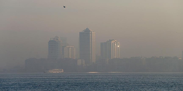 zmir'de hava kirlilii uyars