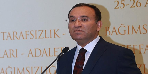 Bozdağ: Demirtaş'ın açıklamaları ihanettir ve yok hükmündedir