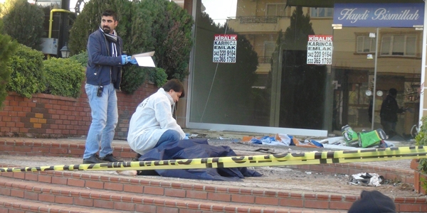 Gaziantep'te 19 yaşındaki üniversite öğrencisi intihar etti