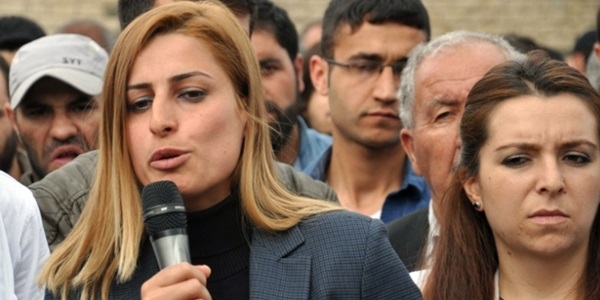 HDP Muş İl Başkanı Elif Çetinbaş, tutuklandı