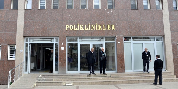 'Sokağa çıkma yasağı' protestosu vatandaşı mağdur etti