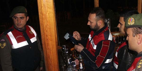 Jandarmadan yeni yıl öncesi sahte alkol denetimi