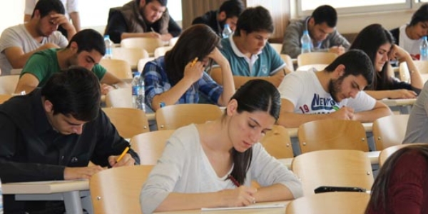 Açık öğretim okullarının sınavları hafta sonu yapılacak