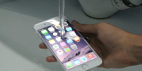 iPhone 7 su geçirmeyecek