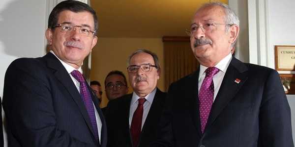 2 buçuk saatlik 'anayasa buluşması'