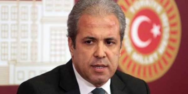 Şamil Tayyar'dan ilginç yeni yıl kutlaması