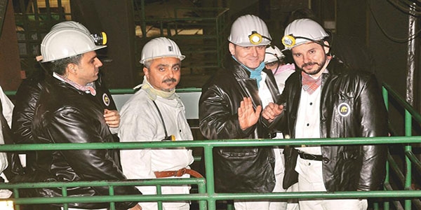 İki bakan madene indi