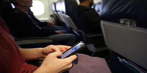 Mobil telefonlar hostesimiz olacak