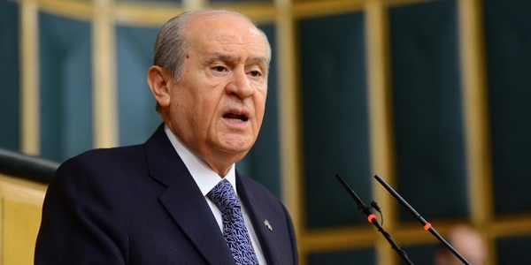 MHP'de muhaliflerden Saadet Partisi formülü