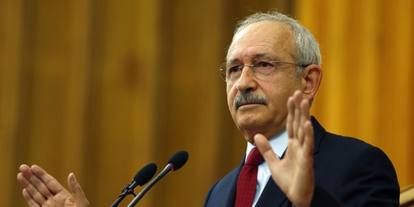 CHP'de kurultay kargaşası