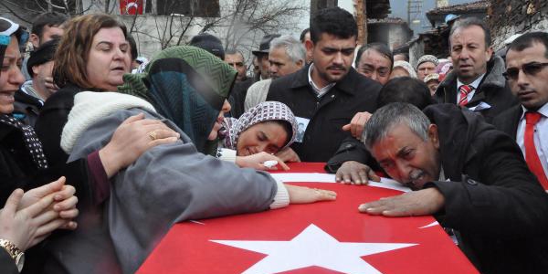 Şehit uzman çavuş Karacasu'da toprağa verildi