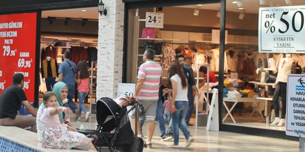 AVM'lerde indirim devri kapanıyor mu?