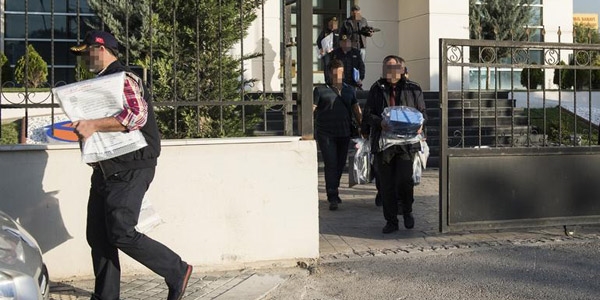 Erciş belediye binasında polis arama yaptı