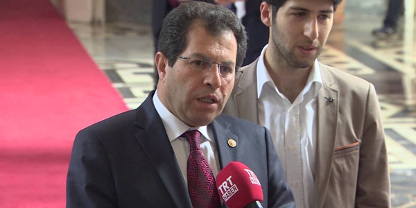 Çakır: Kimsenin elini, eteğini öpmedik