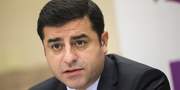Demirtaş'tan hendek kazanlara övgü