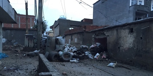 Dolapta, kapıda, valizde her yerde tuzak var