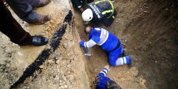 Toprak kayması sonucu 1 işçi hayatını kaybetti