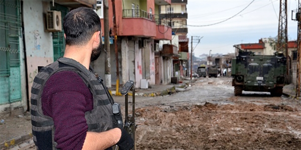 Şırnak ve Cizrede 18 terörist öldürüldü 24 terörist yakalandı