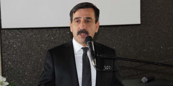 'İktidar'ın iki dudağı arasına sıkıştırılmış bir memur istemiyoruz'